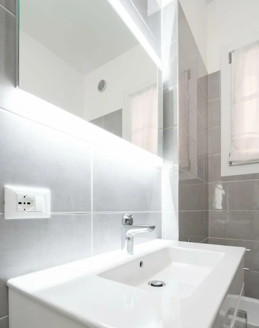 Residence Olanda 1 - Immobiliare Living Lido di Jesolo 0*,